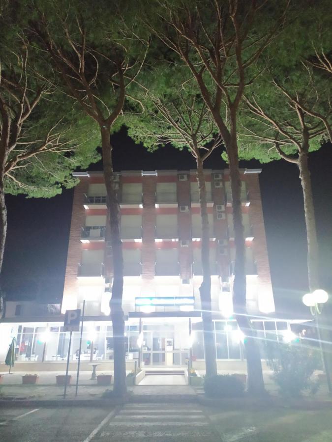تّشيرفييا Hotel Madonna Del Pino المظهر الخارجي الصورة